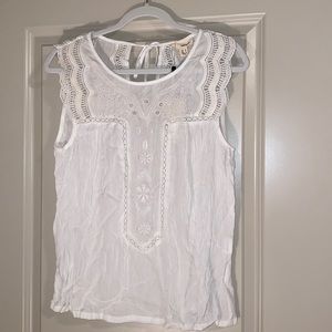 White flowy tank top, M